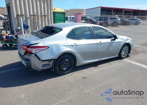 2018 Toyota Camry Le из США, поврежденный, VIN 4T1B11HK9JU085167